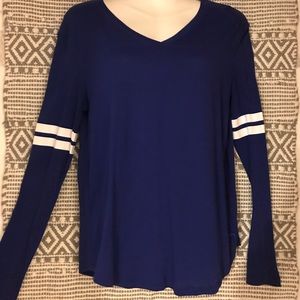 VS pink long sleeve shirt